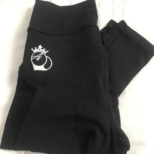 BootyQueen Laser cut leggings